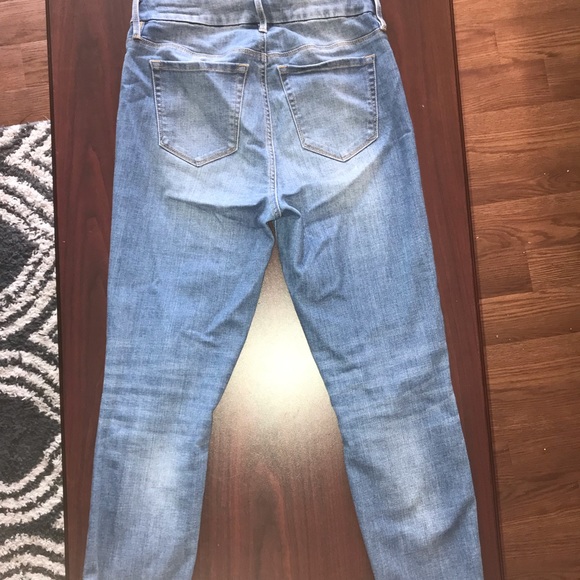 Slightly Distressed Pacsun Skinny Jeans - Picture 3 of 4